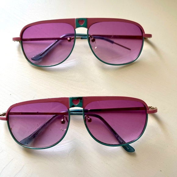 Pair of Sunnies! - Picture 1 of 2